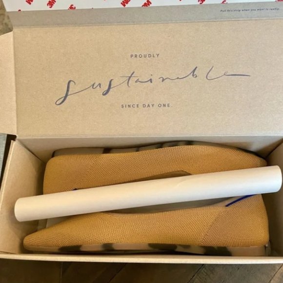 BRAND NEW Rothy's The Point Camel Flats Sz.8 - Picture 4 of 4